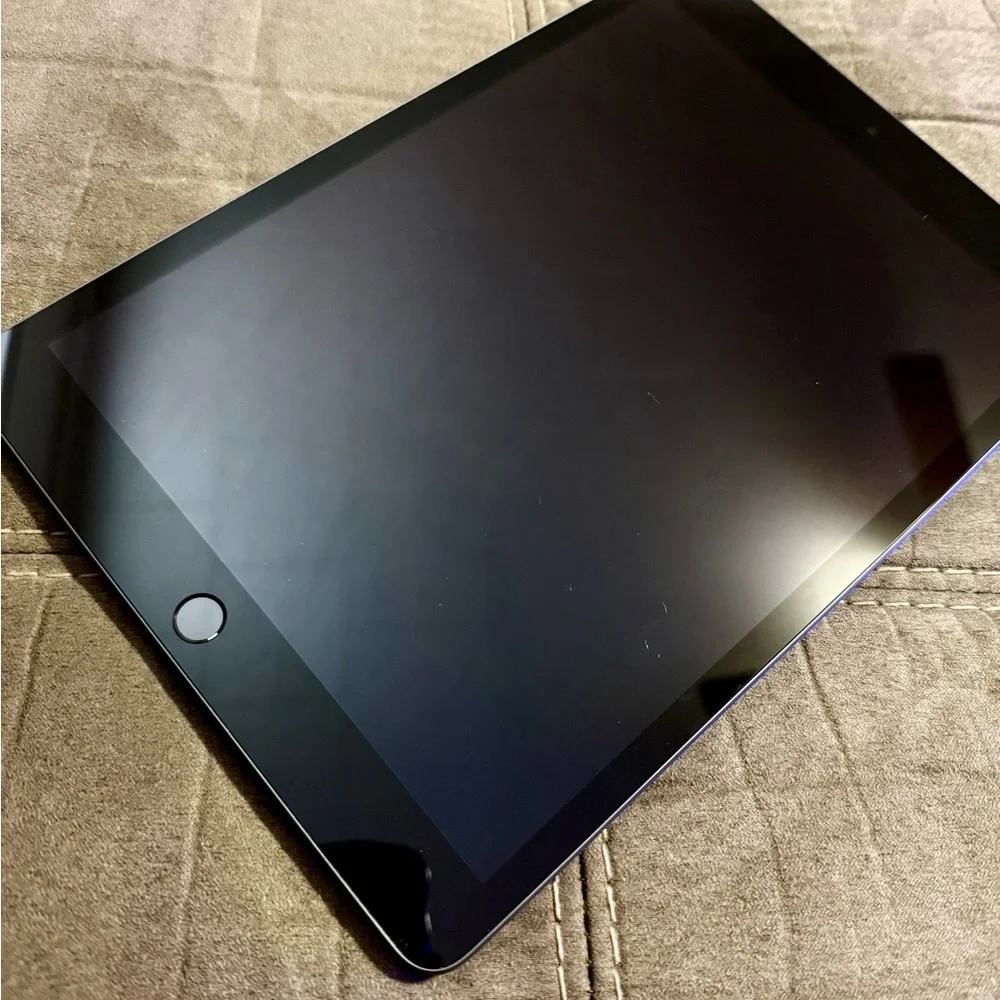 I PAD (9th GENERATION)🖤